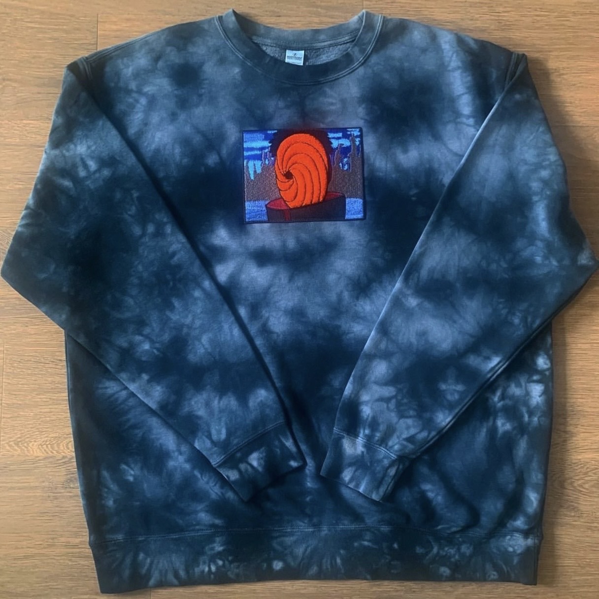 SAVIOR BLACK TIE-DYE CREWNECK