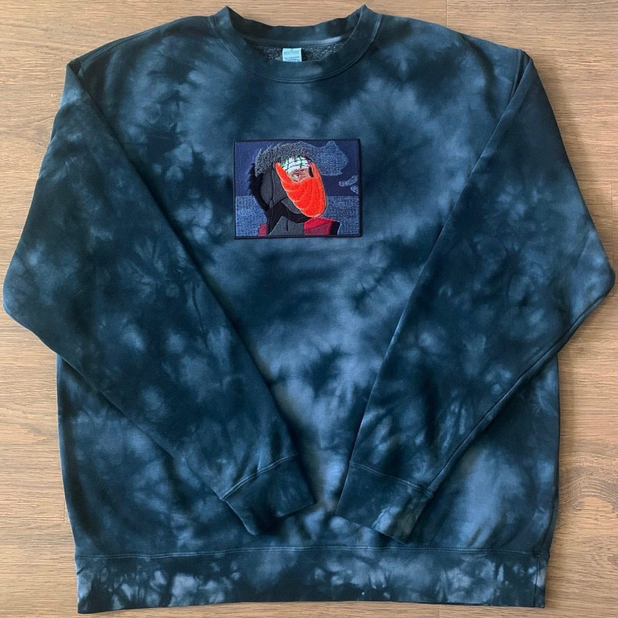 TOBI BLACK TIE-DYE CREWNECK