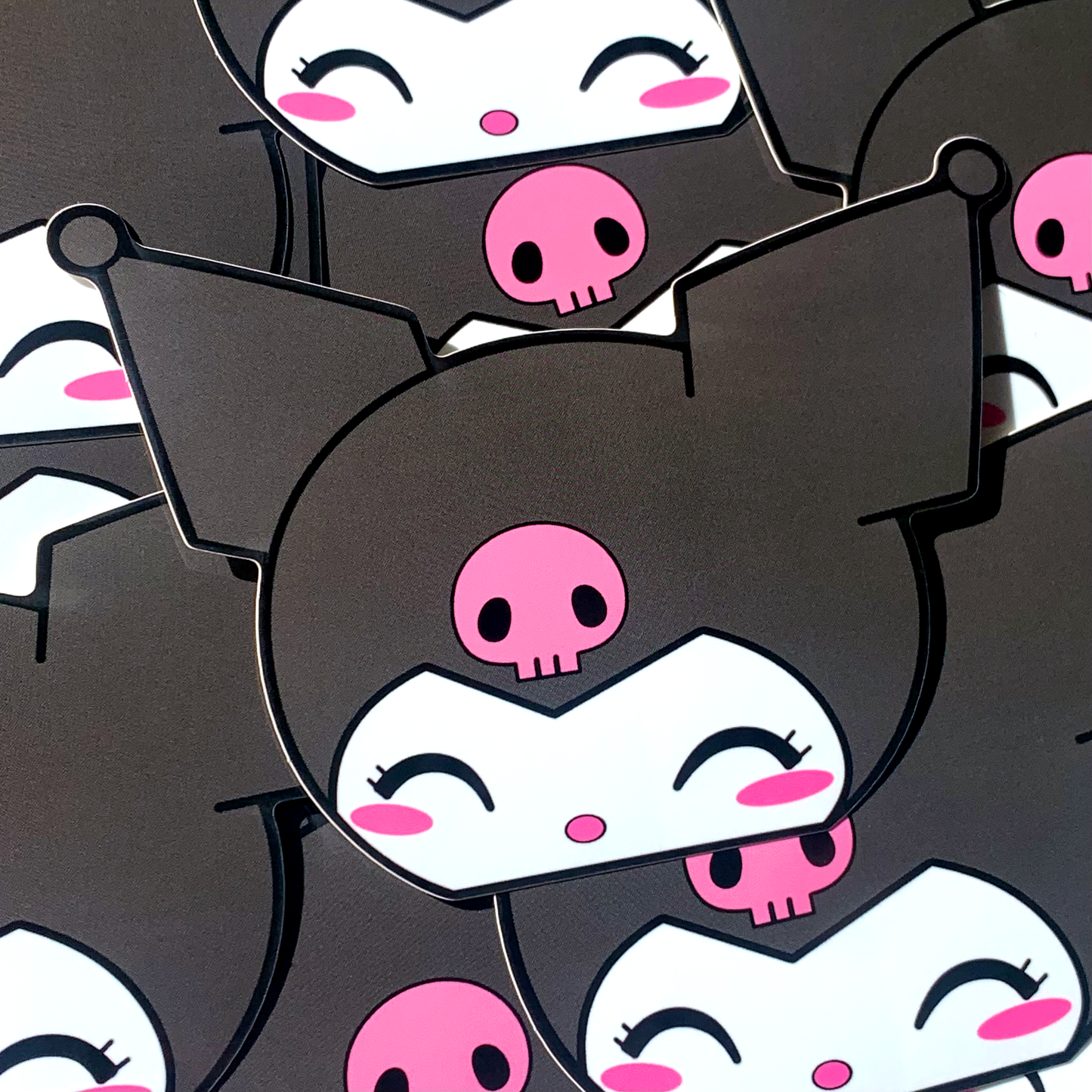 KUROMI PEEKER